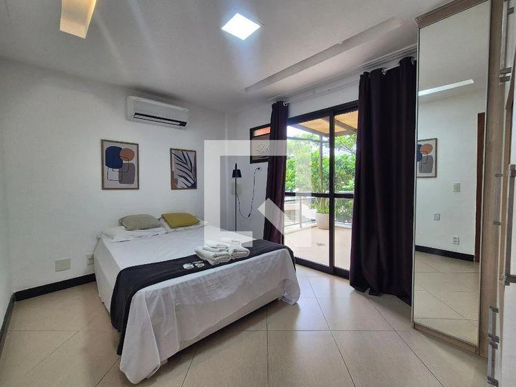 Furnished apartment, 180 m², with a glass-enclosed balcony — photo 4