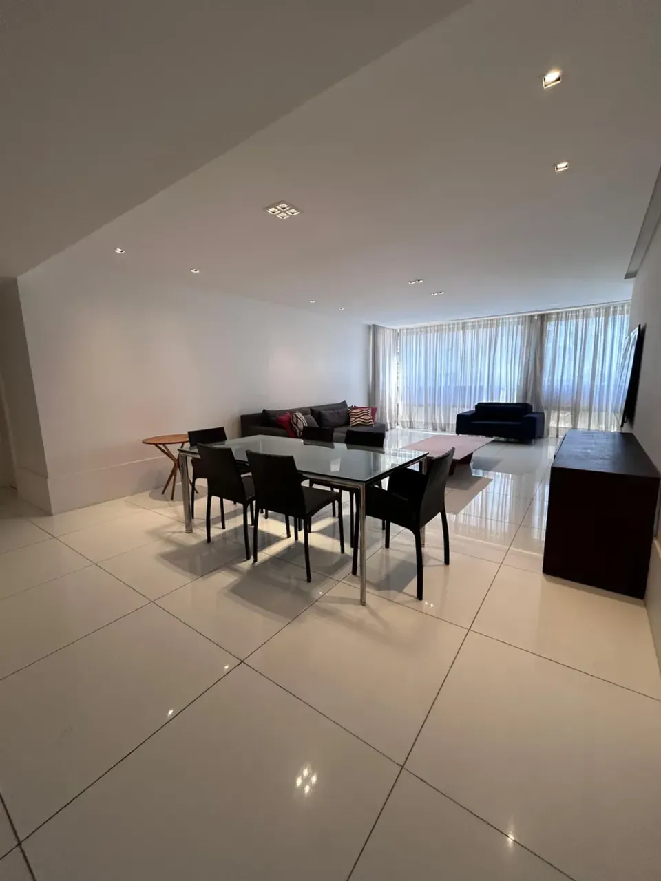 Furnished 2-bedroom apartment with 2 bathrooms — photo 7