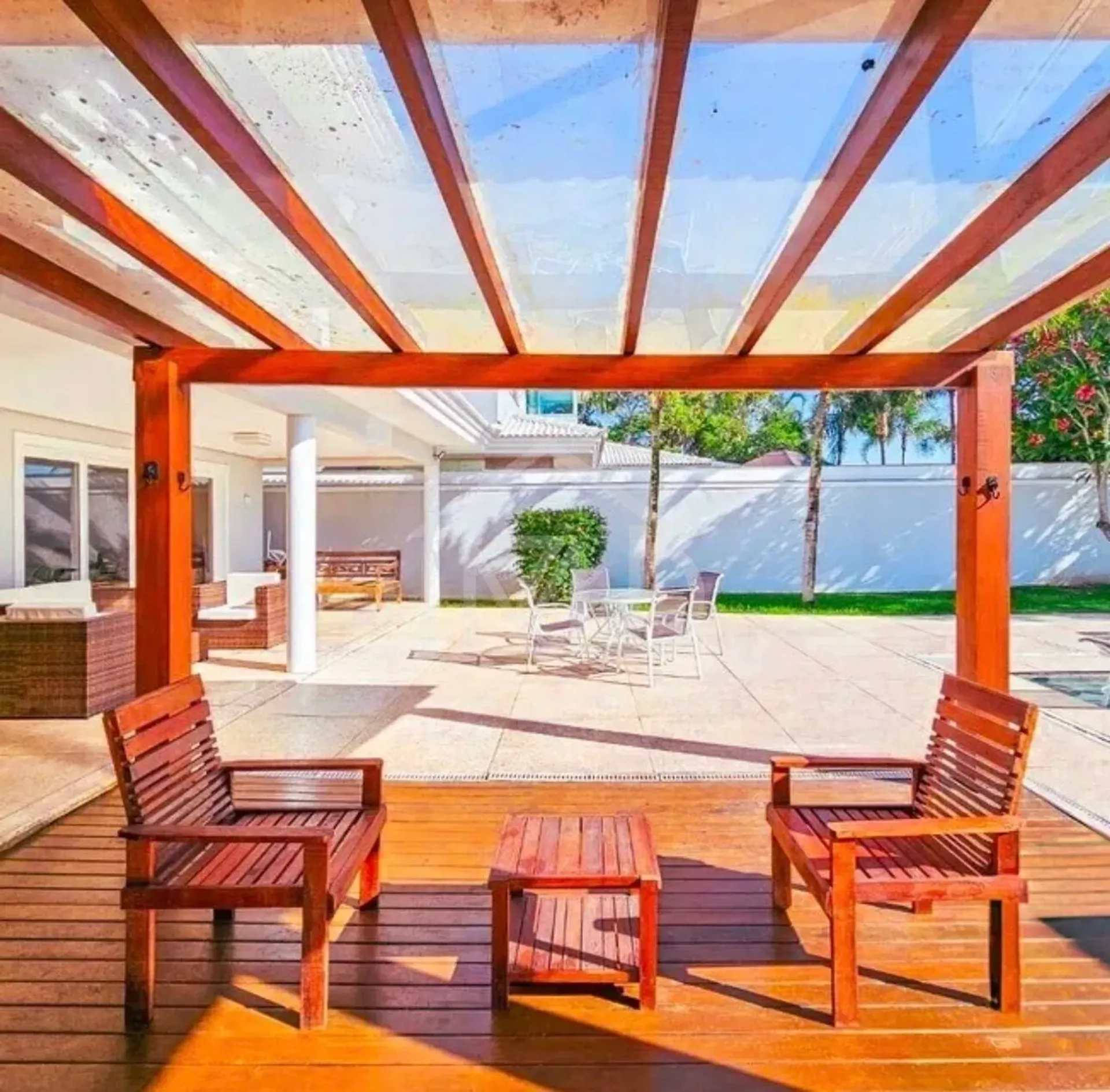 House with 4 suites, open-plan kitchen, 650 m² — photo 46