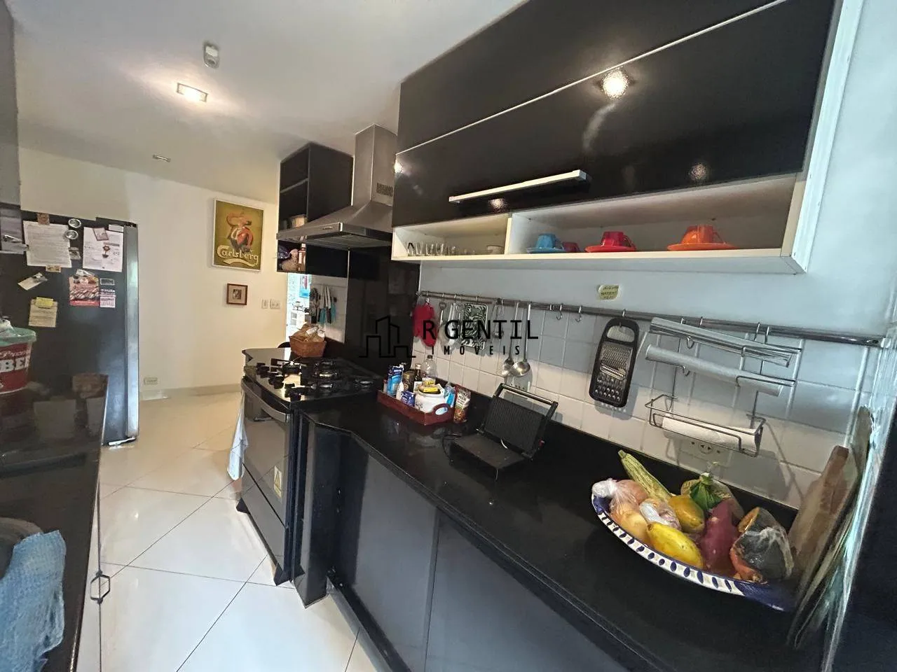 4-bedroom apartment in a building with a sauna — photo 11