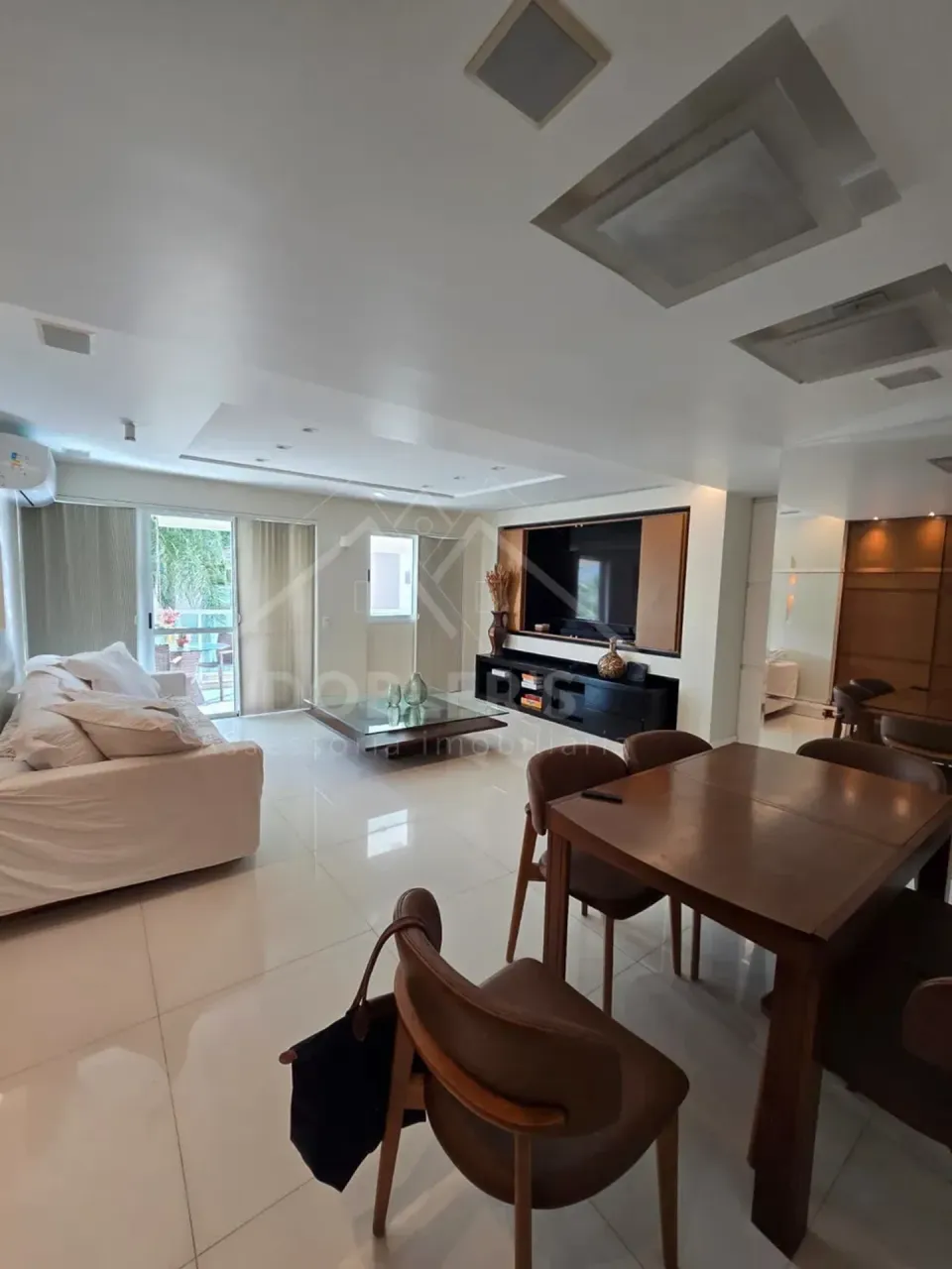 Rental apartment with 2 bedrooms and 3 bathrooms — photo 4