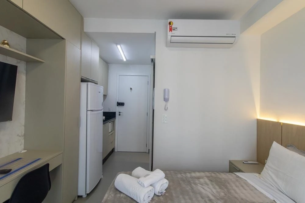 Студия 20 м² со стиральной машиной и панорамными окнами — photo 19