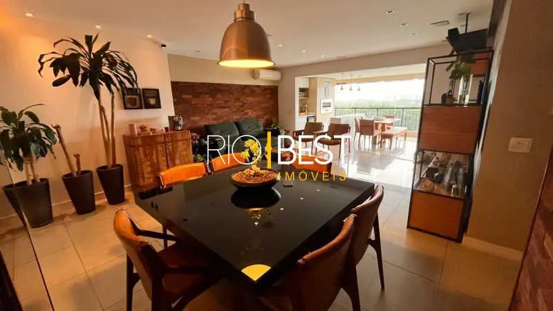 Furnished 4-bedroom apartment with open-plan gas kitchen — photo 15