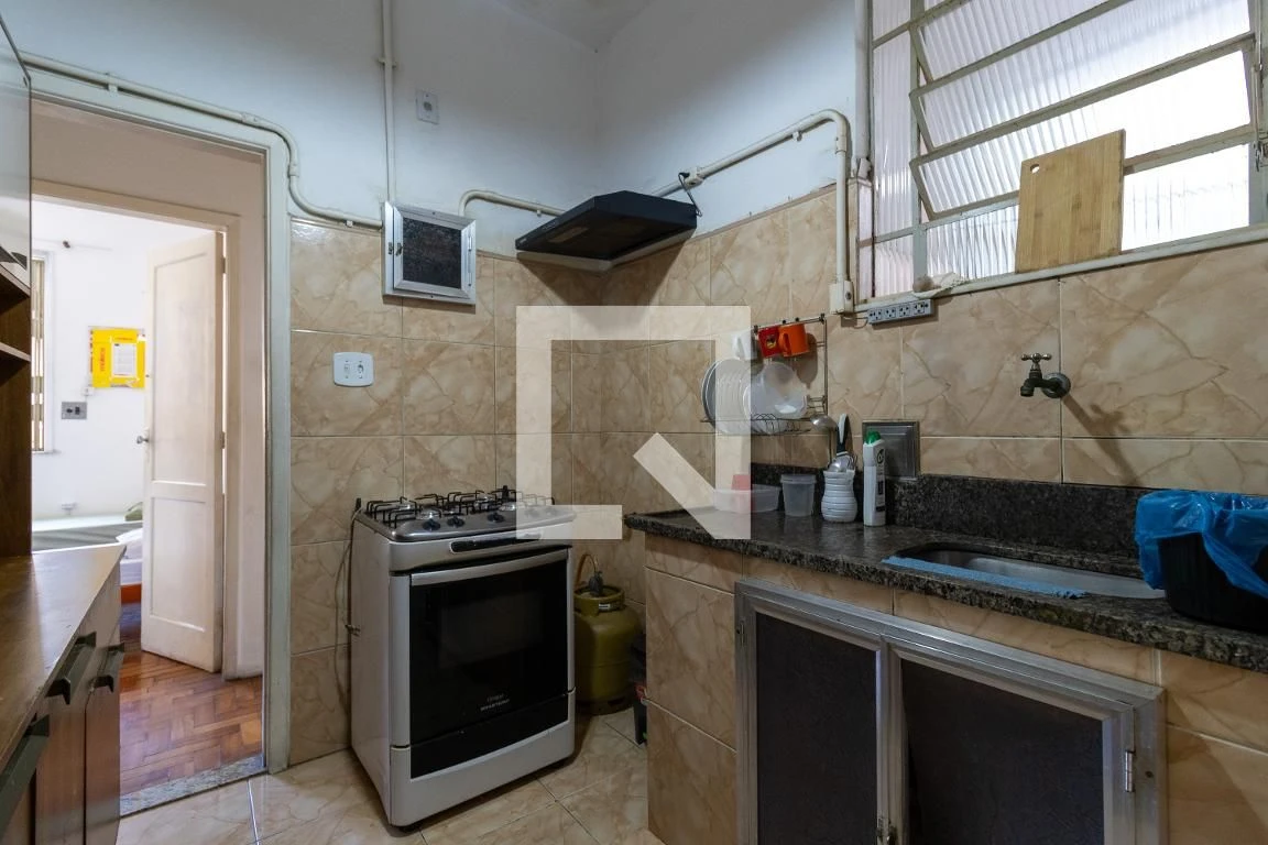 Furnished 2-bedroom apartment with 1 parking spot — photo 7