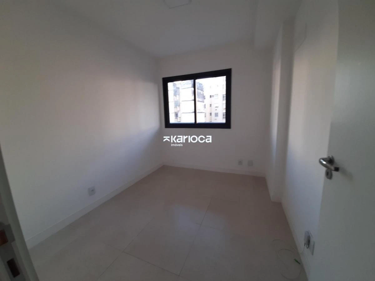 2-bedroom apartment in a building with a sauna — photo 15