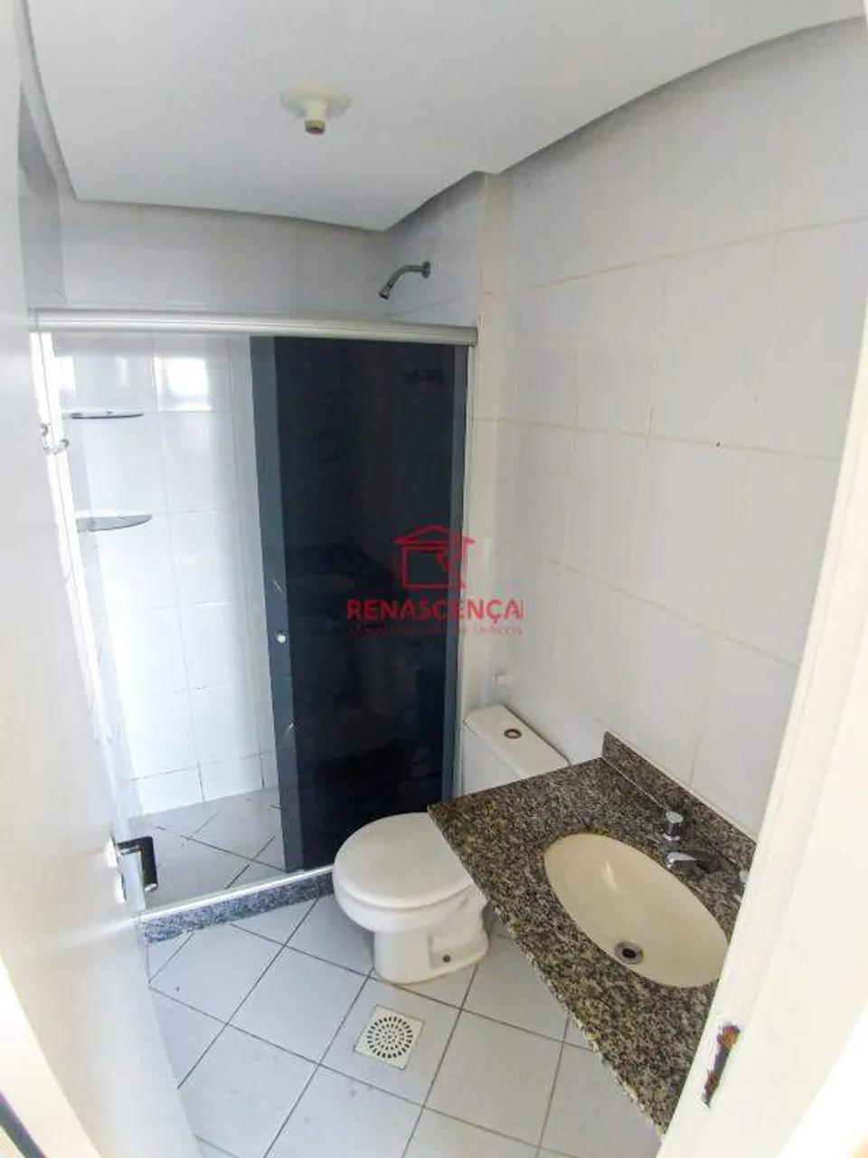 Apartamento com 2 quartos e varanda com área de lavanderia — photo 10