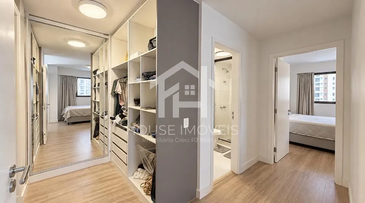 118 m² apartment with 3 bedrooms and a private suite — photo 12