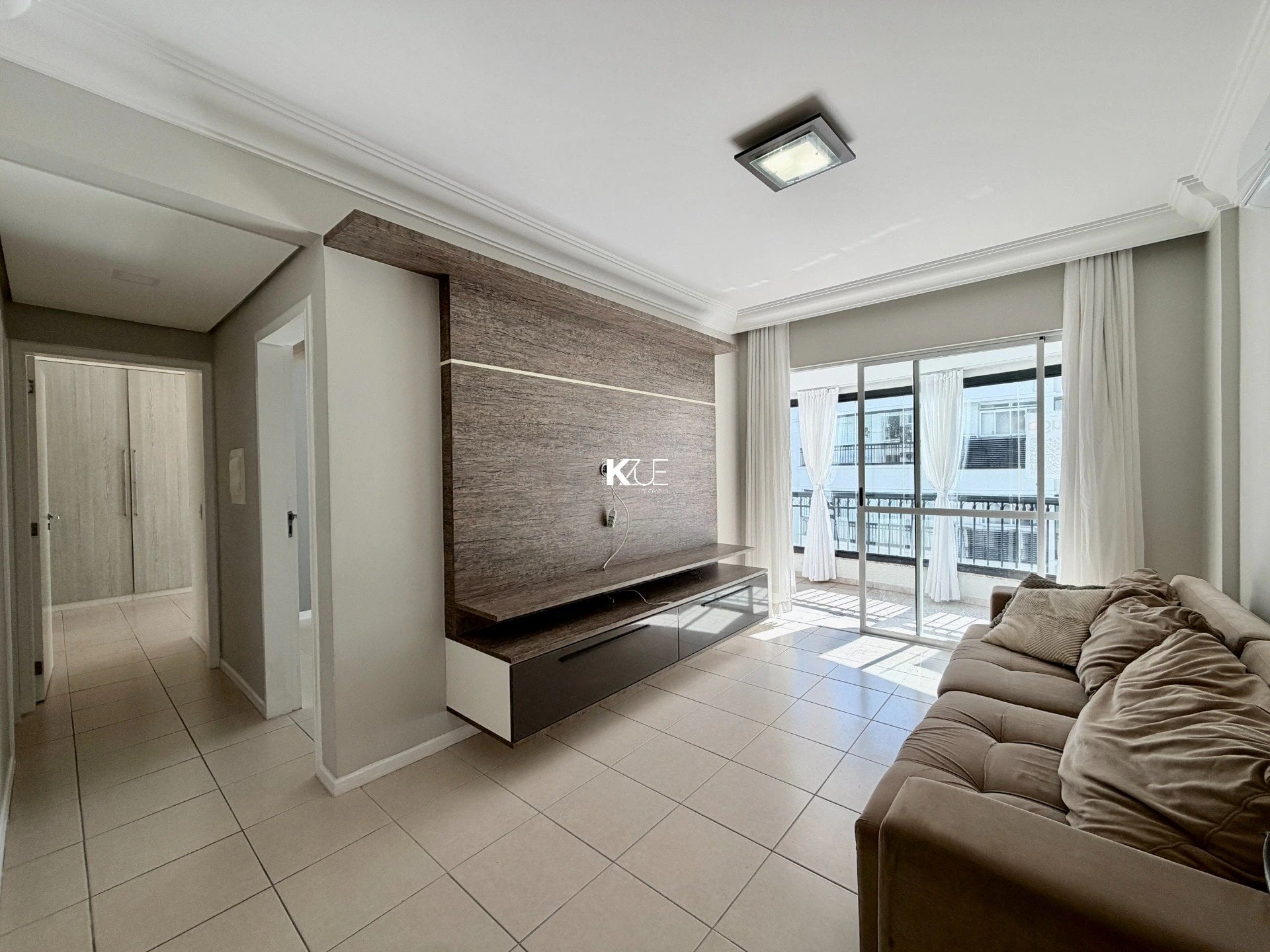 2-bedroom apartment in a building with a sauna — photo 12