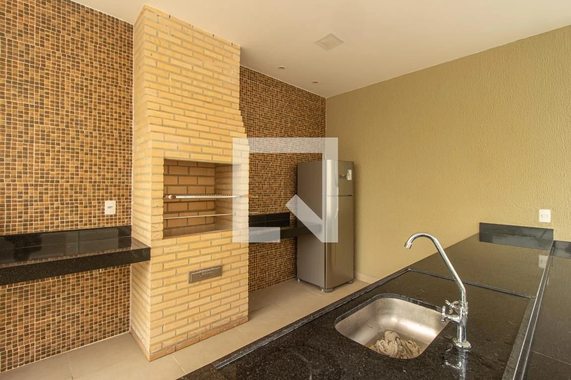 2-bedroom apartment in a building with a pool — photo 14