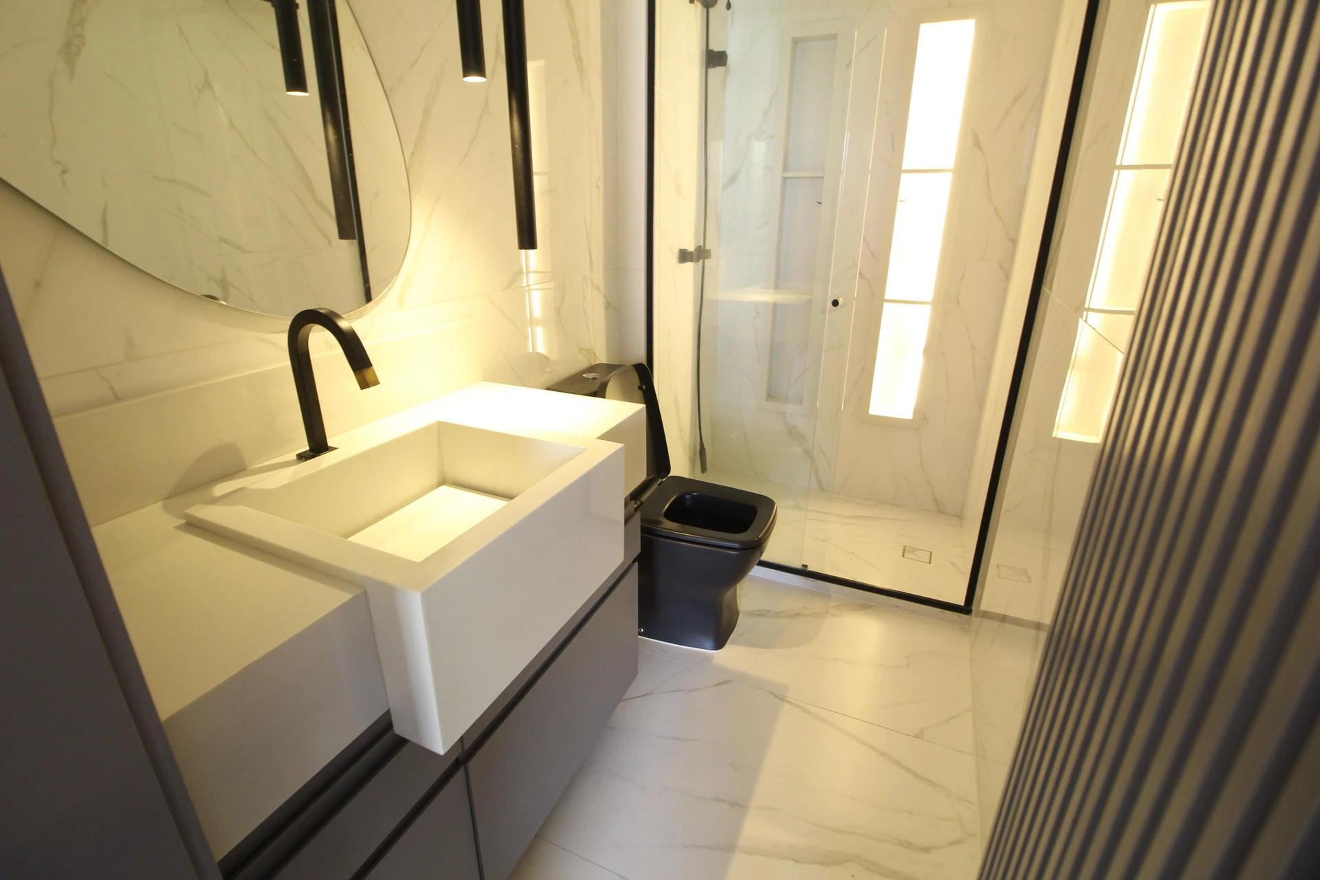 4-bedroom apartment in a building with a sauna — photo 9