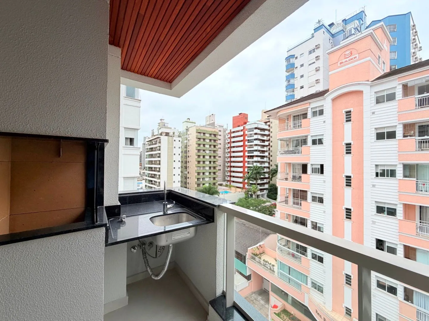 Departamento de 2 dormitorios con balcón gourmet — photo 28