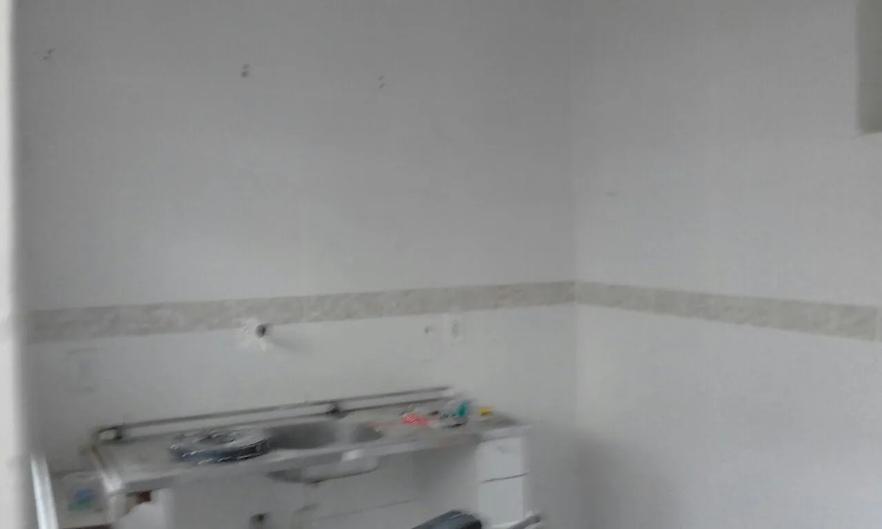 Kitnet sem mobília com 1 quarto e 1 banheiro — photo 3
