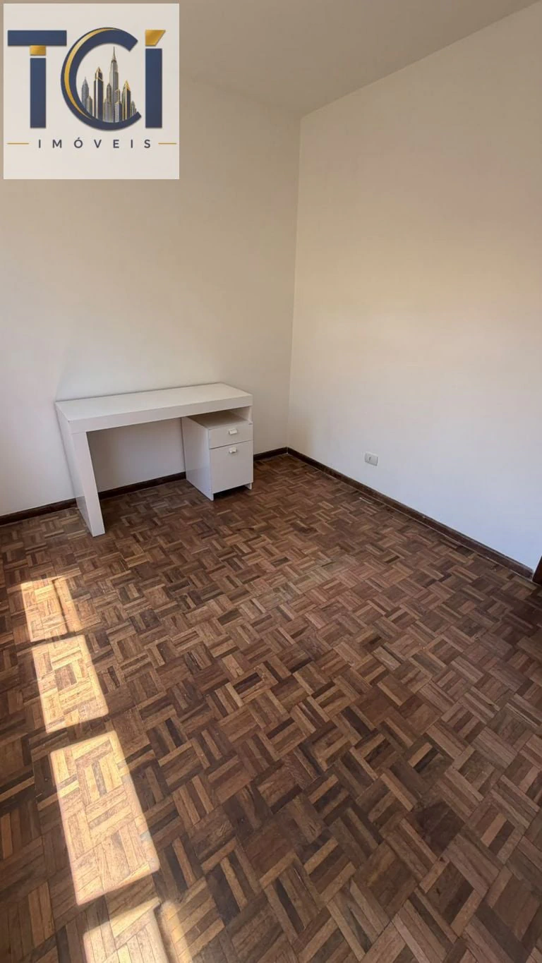 Home office in a 3-bedroom apartment, 111 m² — photo 12