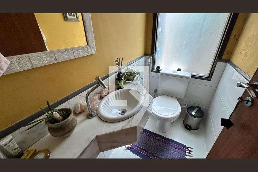 Casa com 5 quartos e cozinha aberta de 300 m² — photo 22
