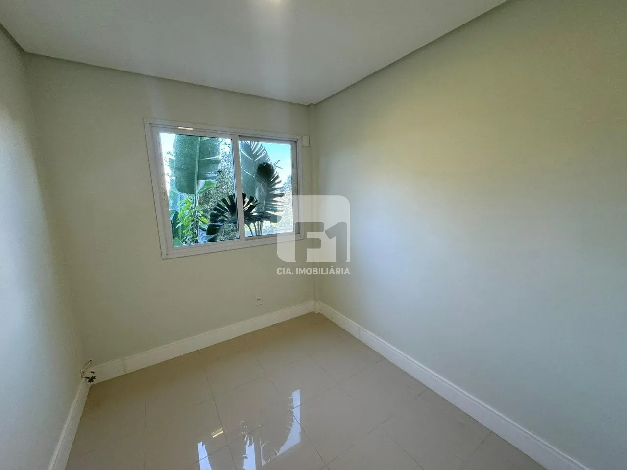 Furnished house with 7 bedrooms and a real desk — photo 61
