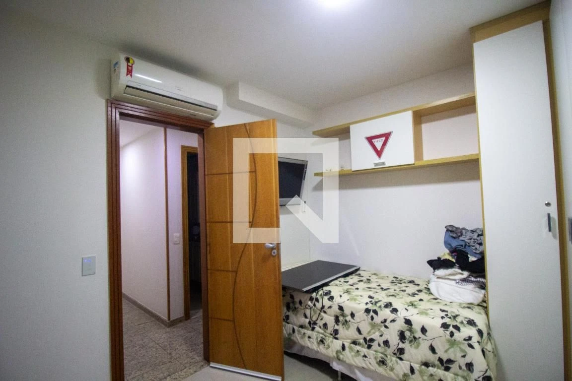 Apartamento mobiliado com 4 quartos e jacuzzi no prédio — photo 63