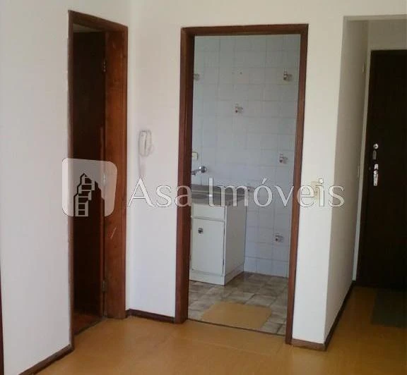 Apartamento de 1 dormitório com cozinha fechada e 42 m² — photo 7