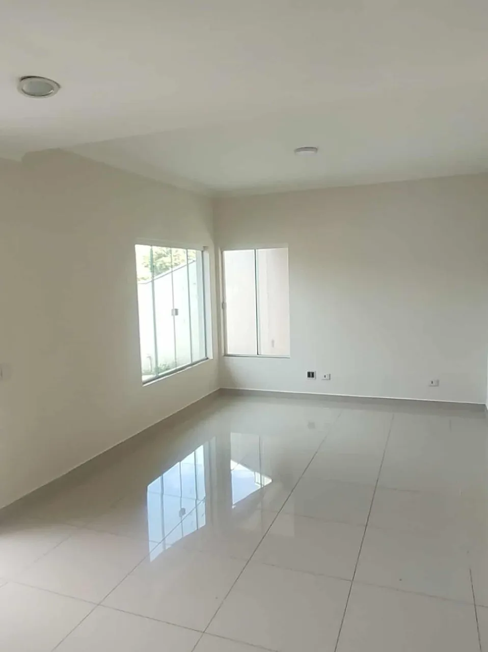 4-bedroom house, 190 m²