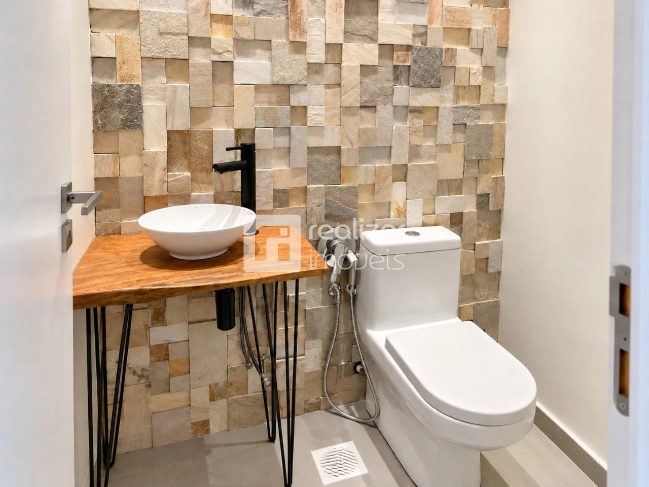 Apartment, 200 m², with a water view — photo 11