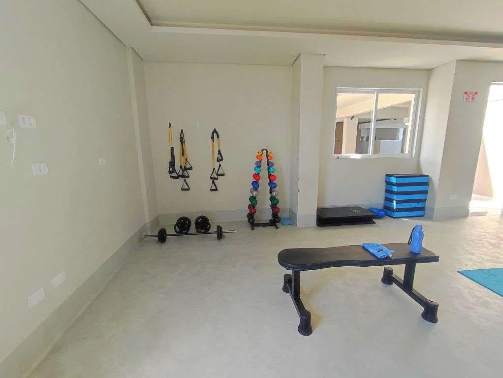 2-bedroom apartment with wood or laminate floors in Curitiba — photo 18