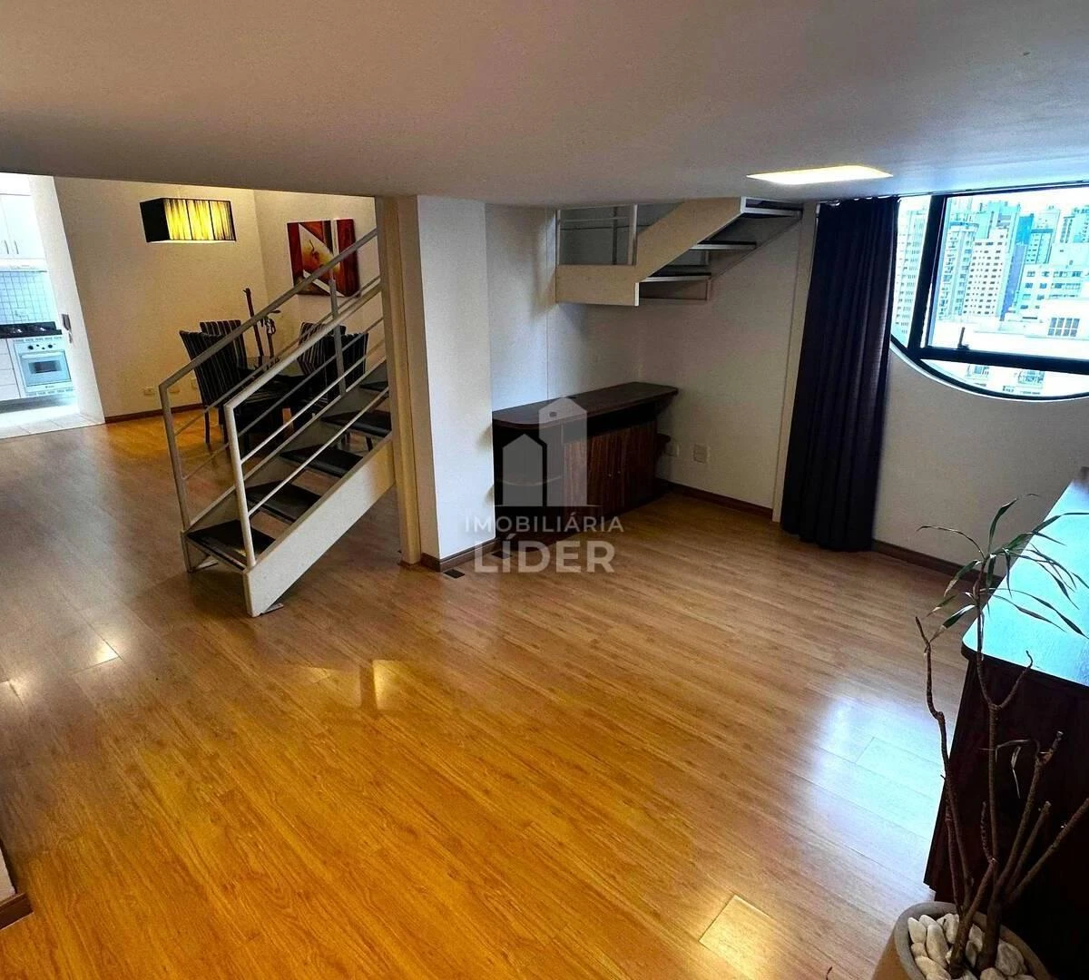 One-bedroom apartment with a bathtub in Curitiba — photo 4