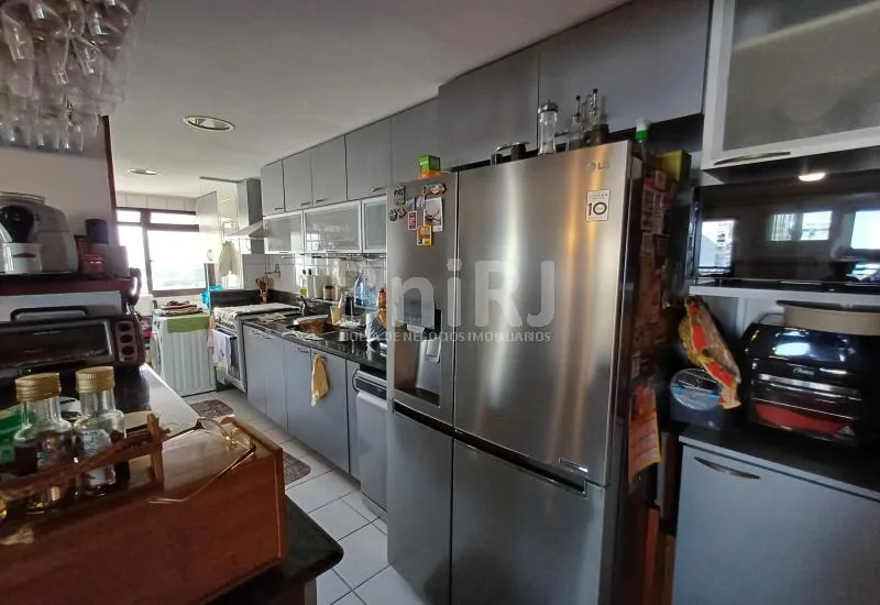 Furnished 179 m² apartment with 3 bedrooms — photo 29