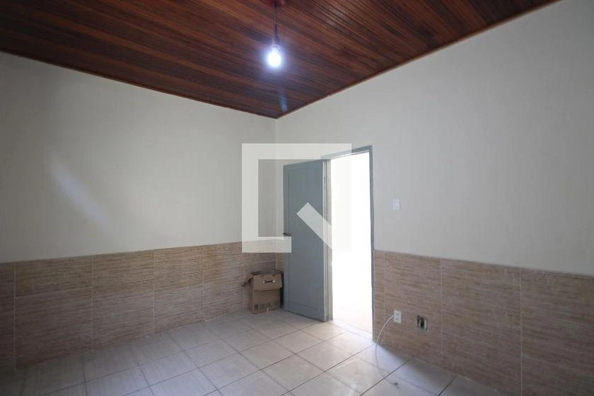 Unfurnished house with 3 bedrooms and 200 m² — photo 22