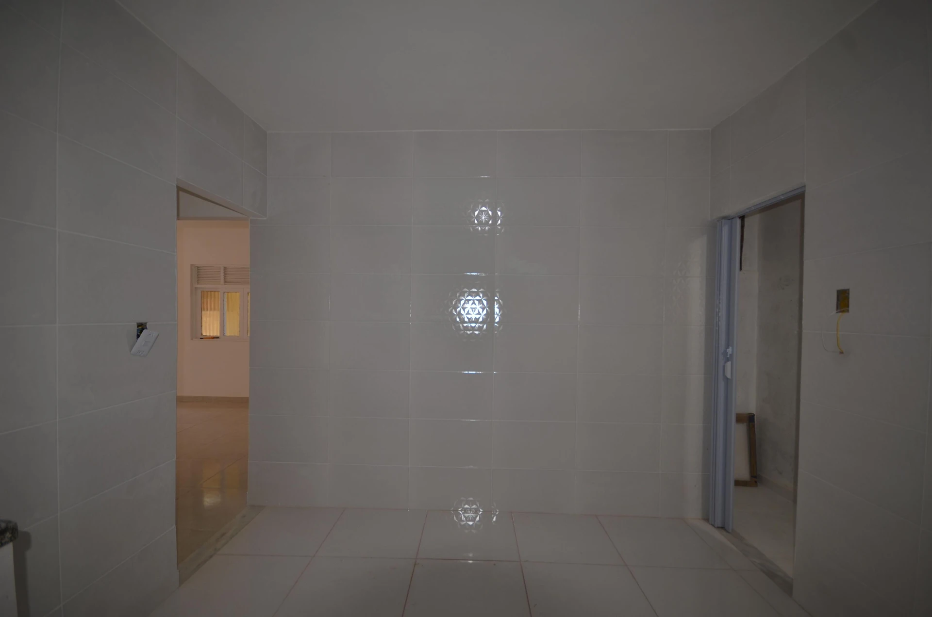 2-bedroom house with a washing machine