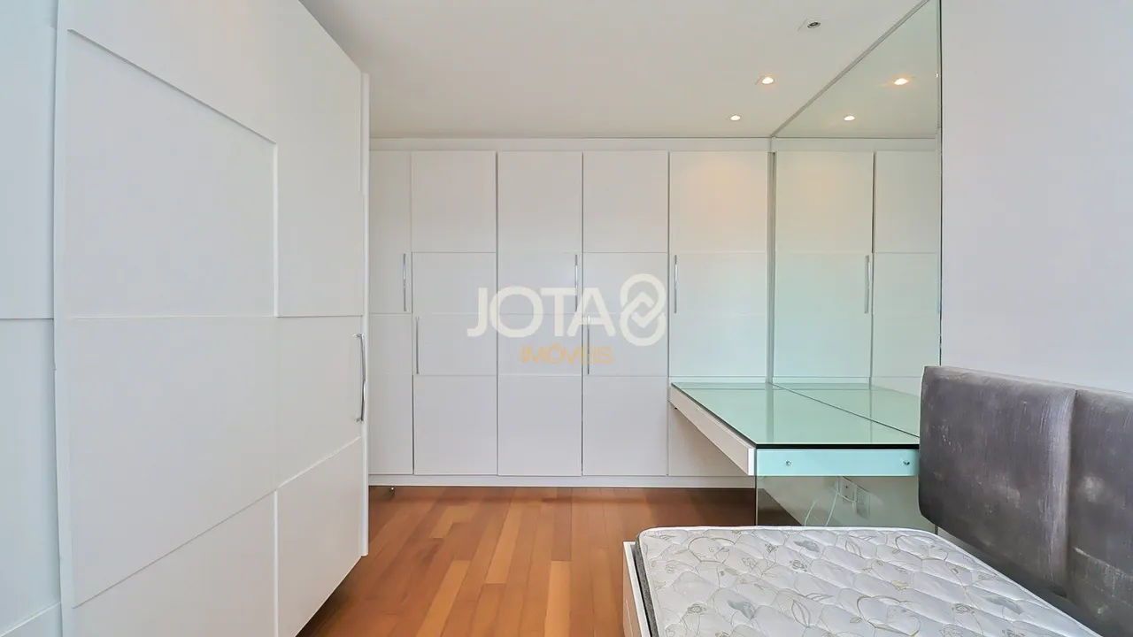 Apartamento con balcón y barbacoa privada — photo 15