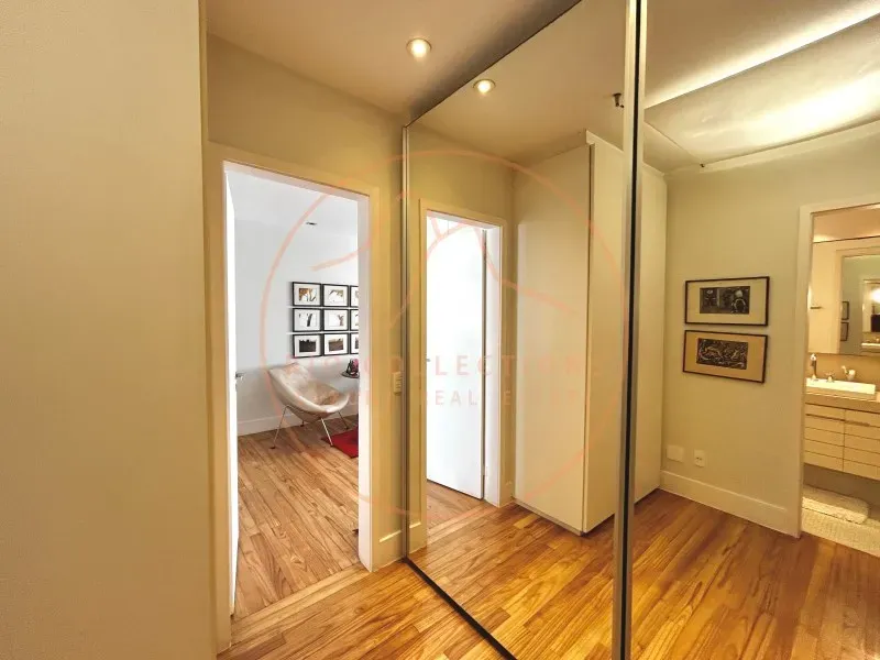 Furnished apartment, 419 m², with a bathtub — photo 65