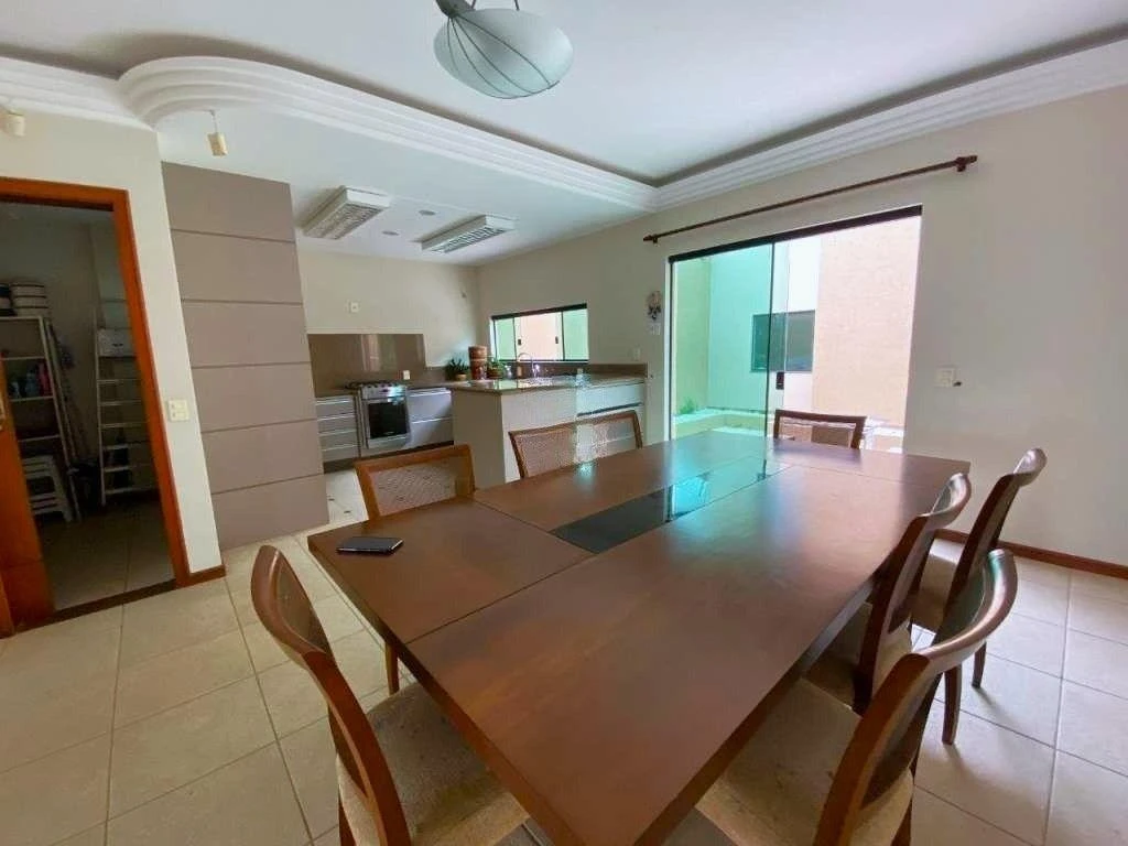 Casa residencial con 4 dormitorios y 5 baños — photo 13