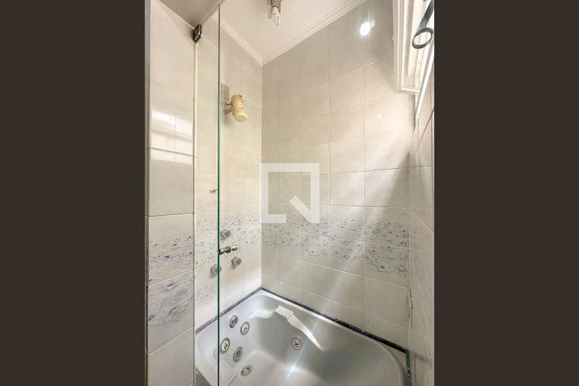 Furnished house, 250 m², with a bathtub — photo 44
