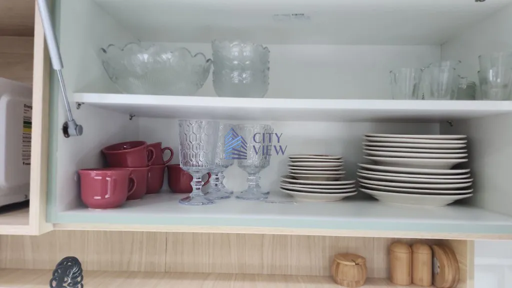 Furnished 2-bedroom apartment with open kitchen — photo 10