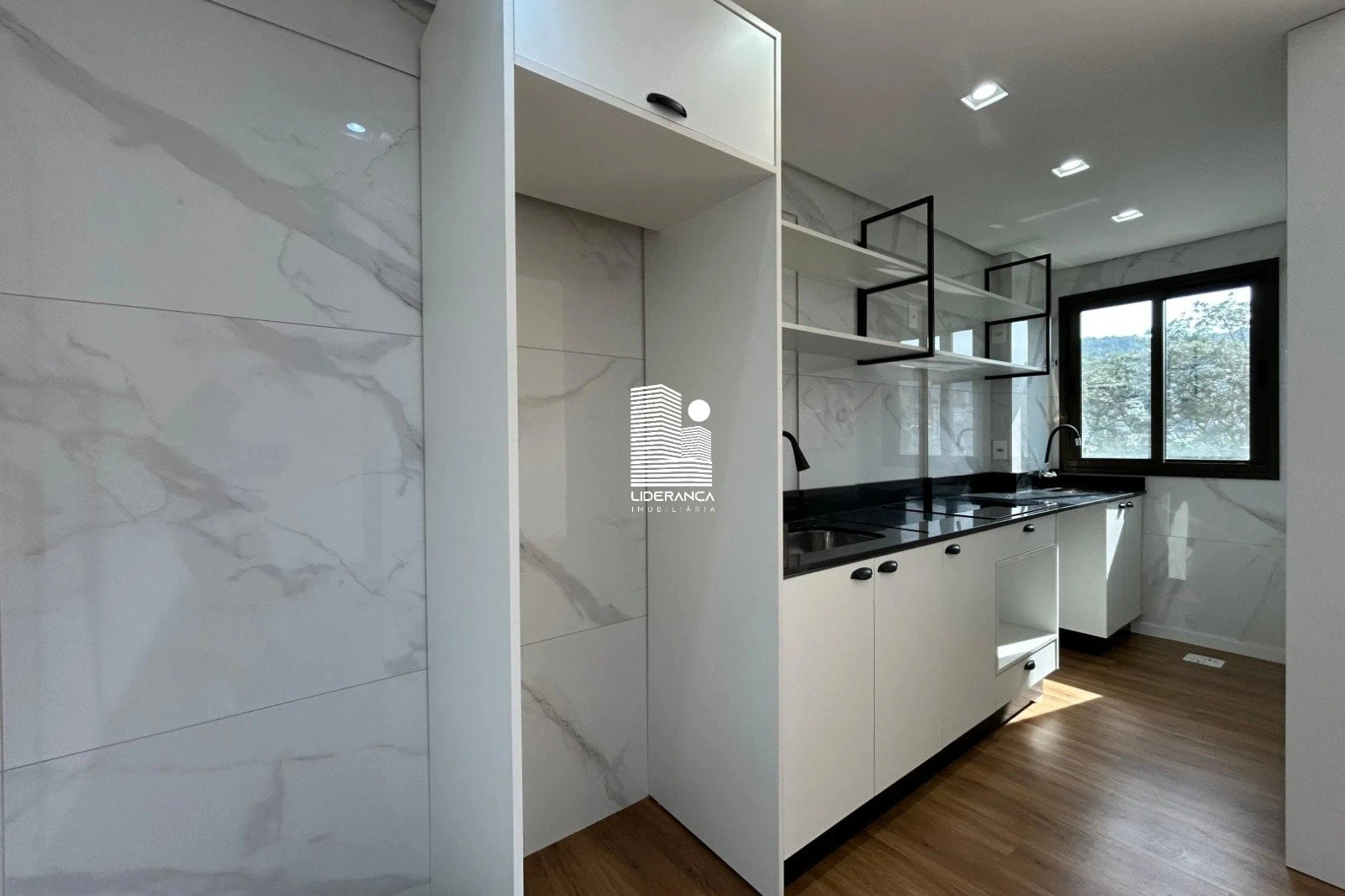 Furnished apartment, 64 m², with a home office — photo 11