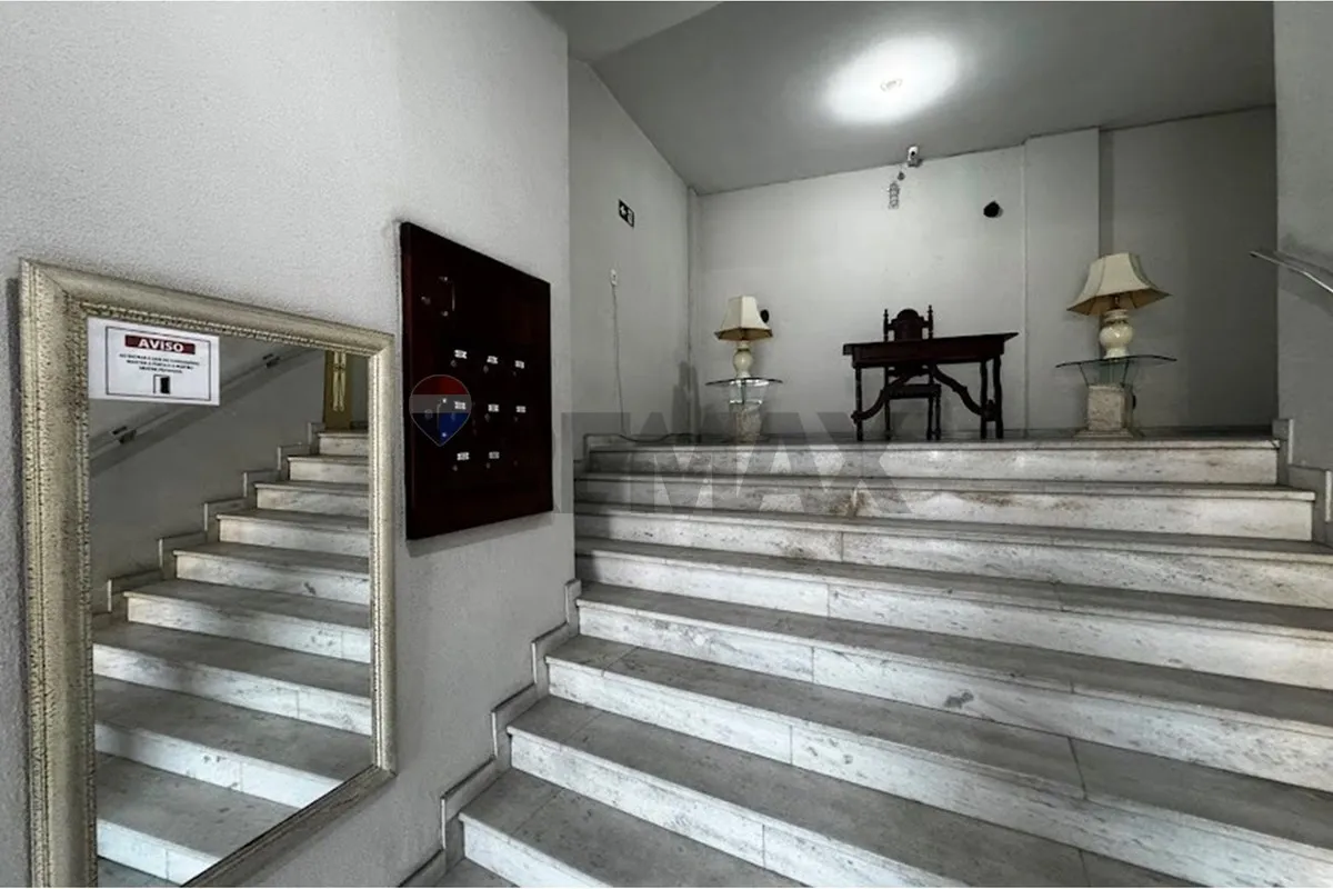 Apartment, 65 m², with wood or laminate floors — photo 37