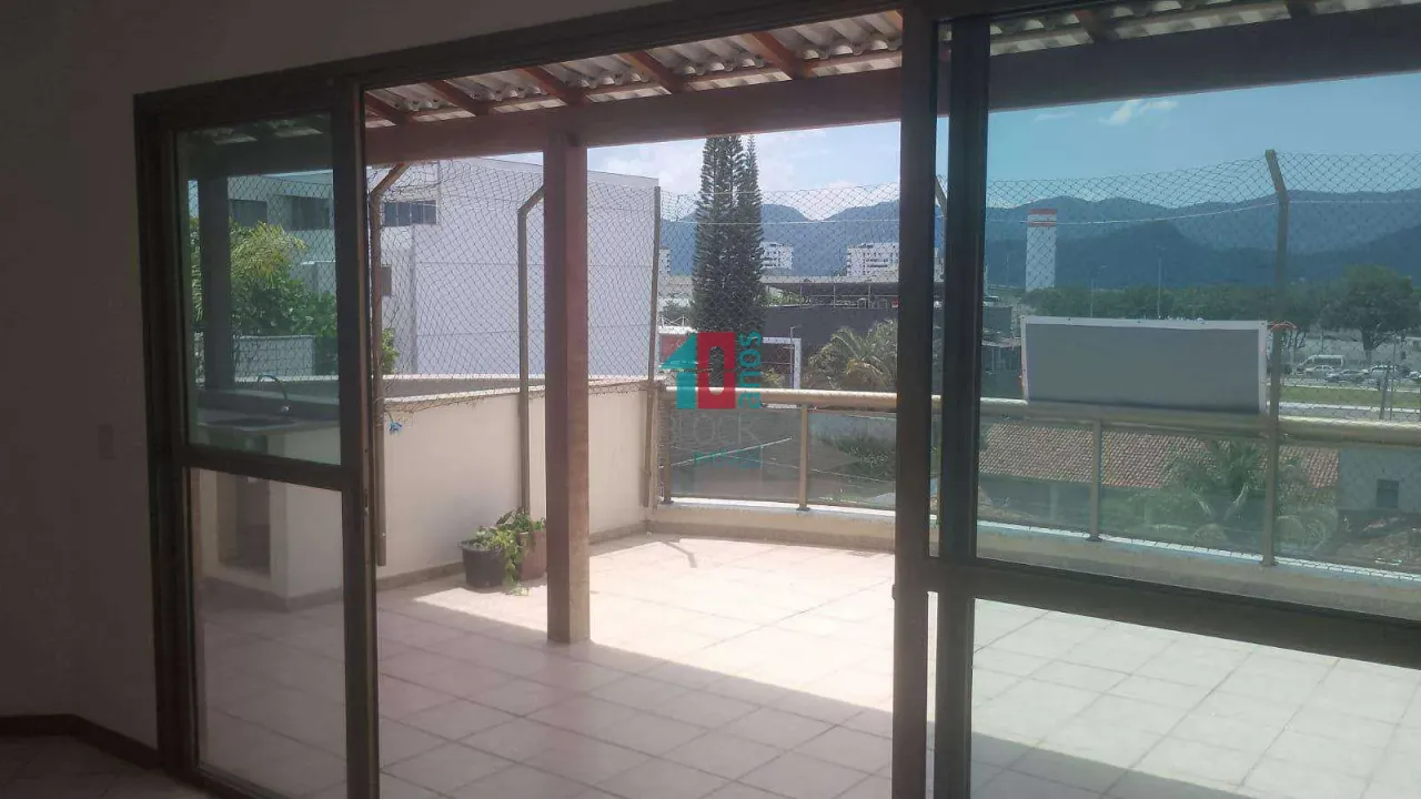 Penthouse with 3 bedrooms, 1 bathroom and balcony grill — photo 3