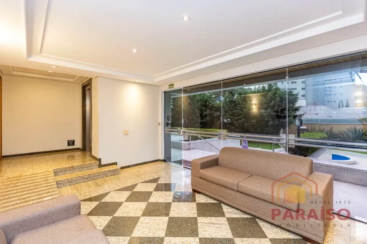 3-bedroom apartment in a building with a gym — photo 23