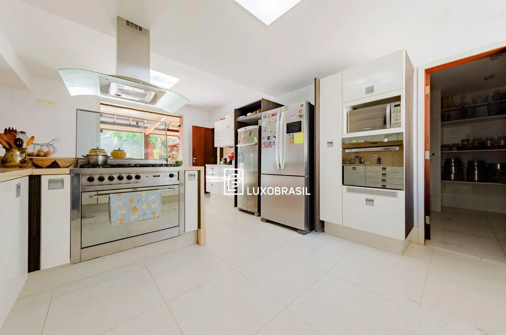 Furnished house with 6 en-suite bedrooms and 9 parking — photo 77