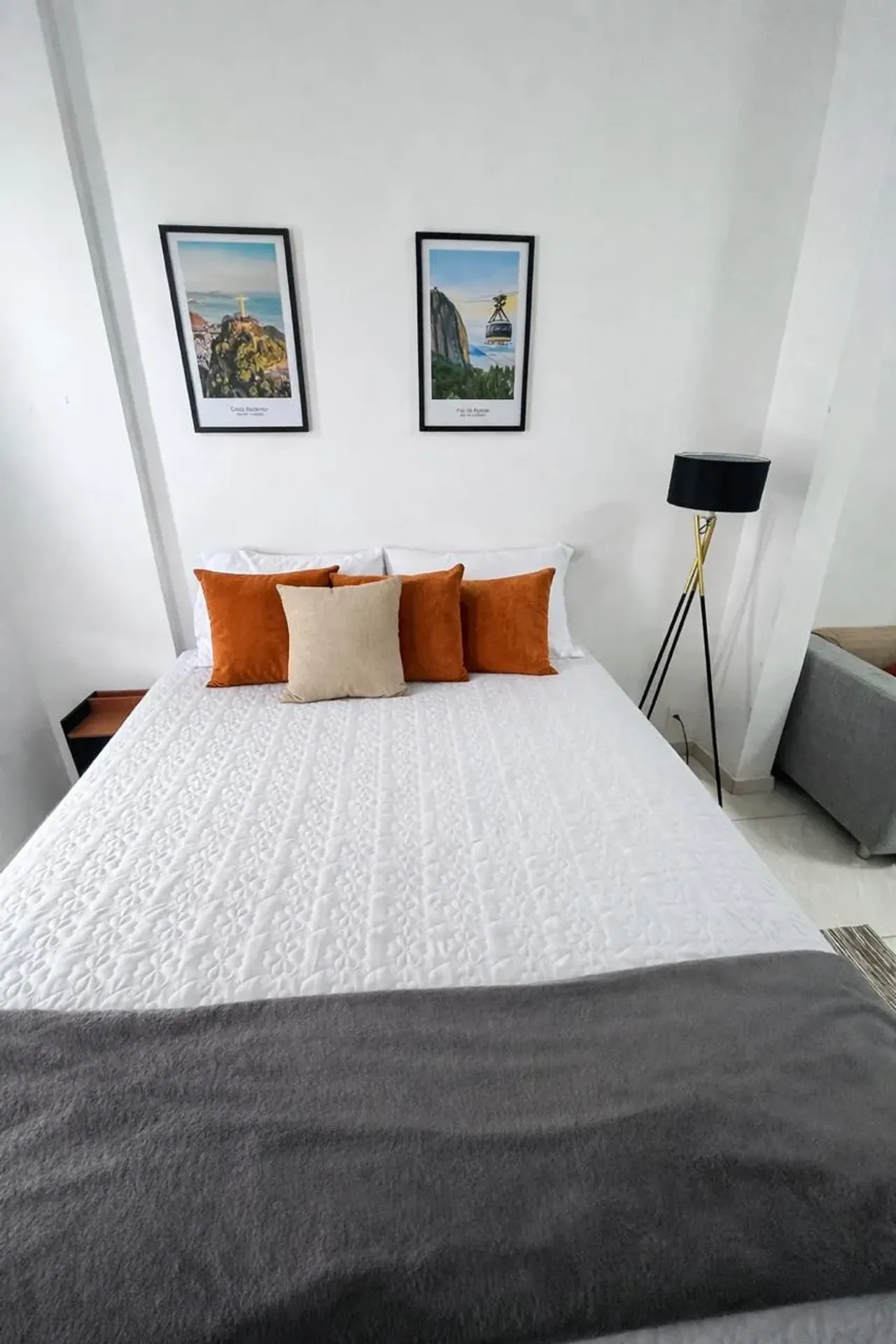 Monoambiente con espacio de home office en Rio de Janeiro — photo 9