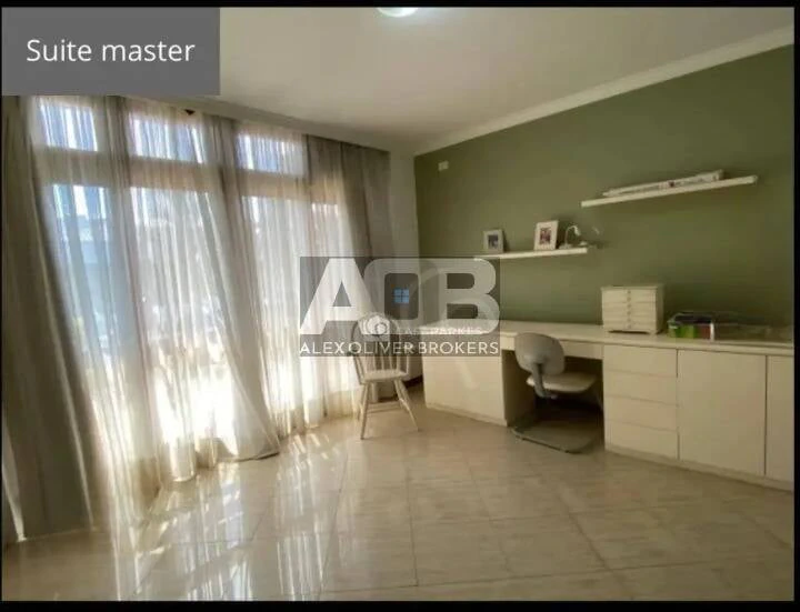Furnished house with 5 en-suite bedrooms and a balcony — photo 12