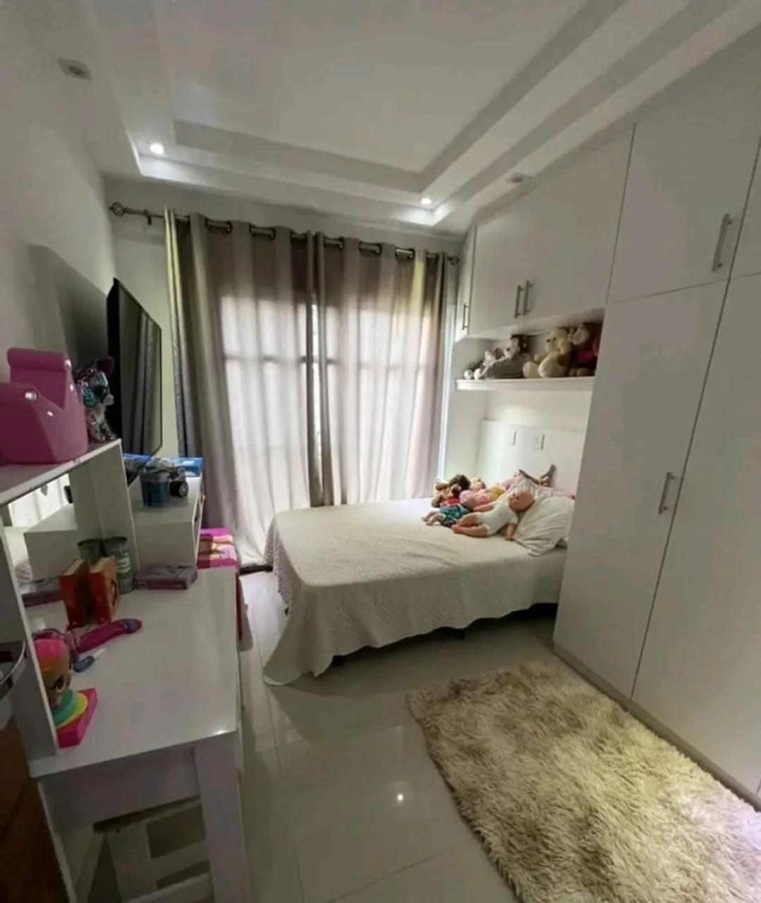 Furnished rental house with 4 bedrooms and 5 bathrooms — photo 4