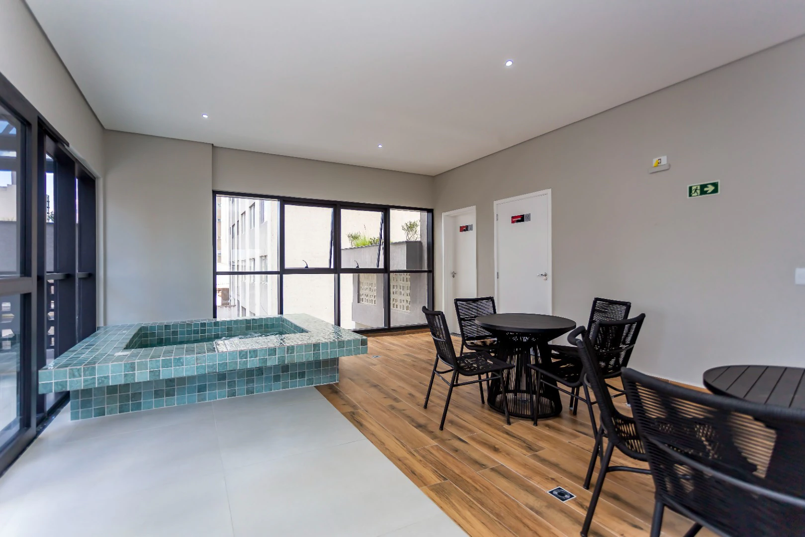 Furnished studio in a building with a coworking space — photo 18