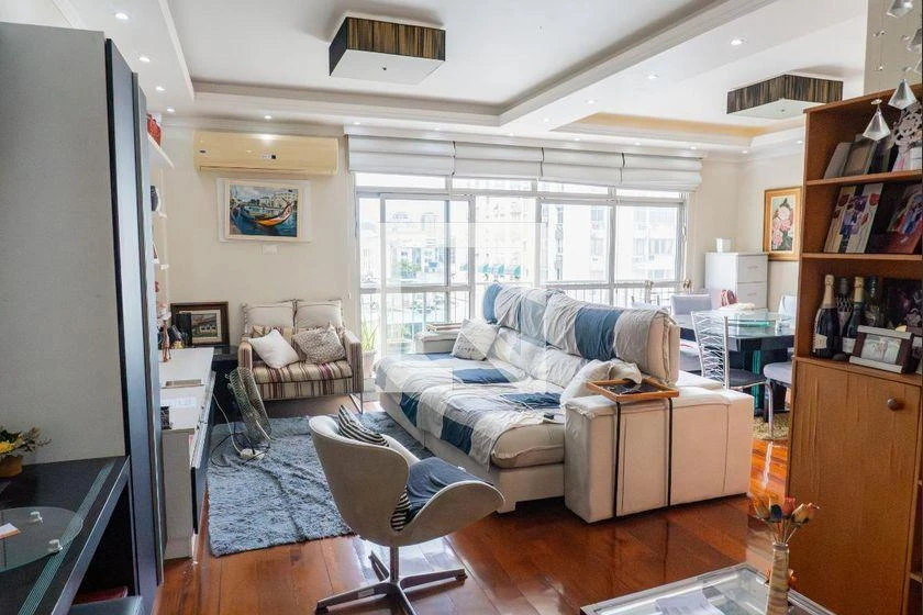 Furnished apartment with 4 bedrooms and 200 m² — photo 18