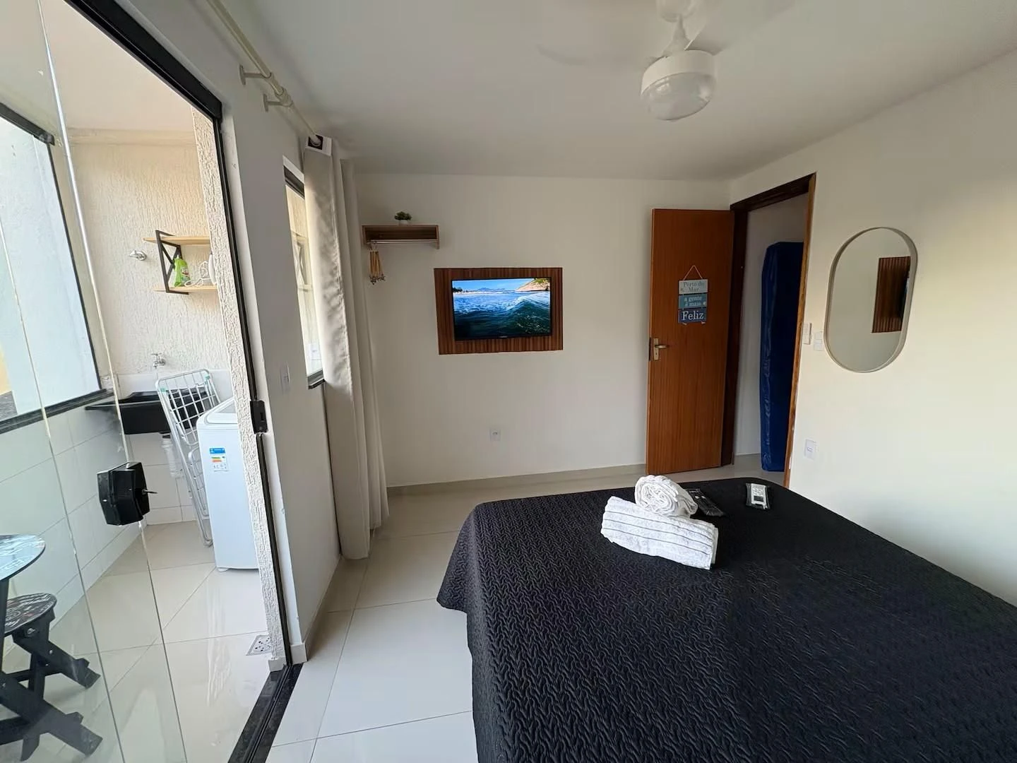 Furnished 1-bedroom apartment with open kitchen — photo 18