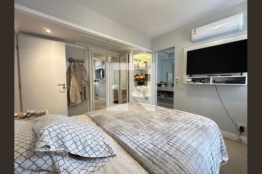 Apartamento de 2 dormitorios con balcón y 3 baños — photo 9