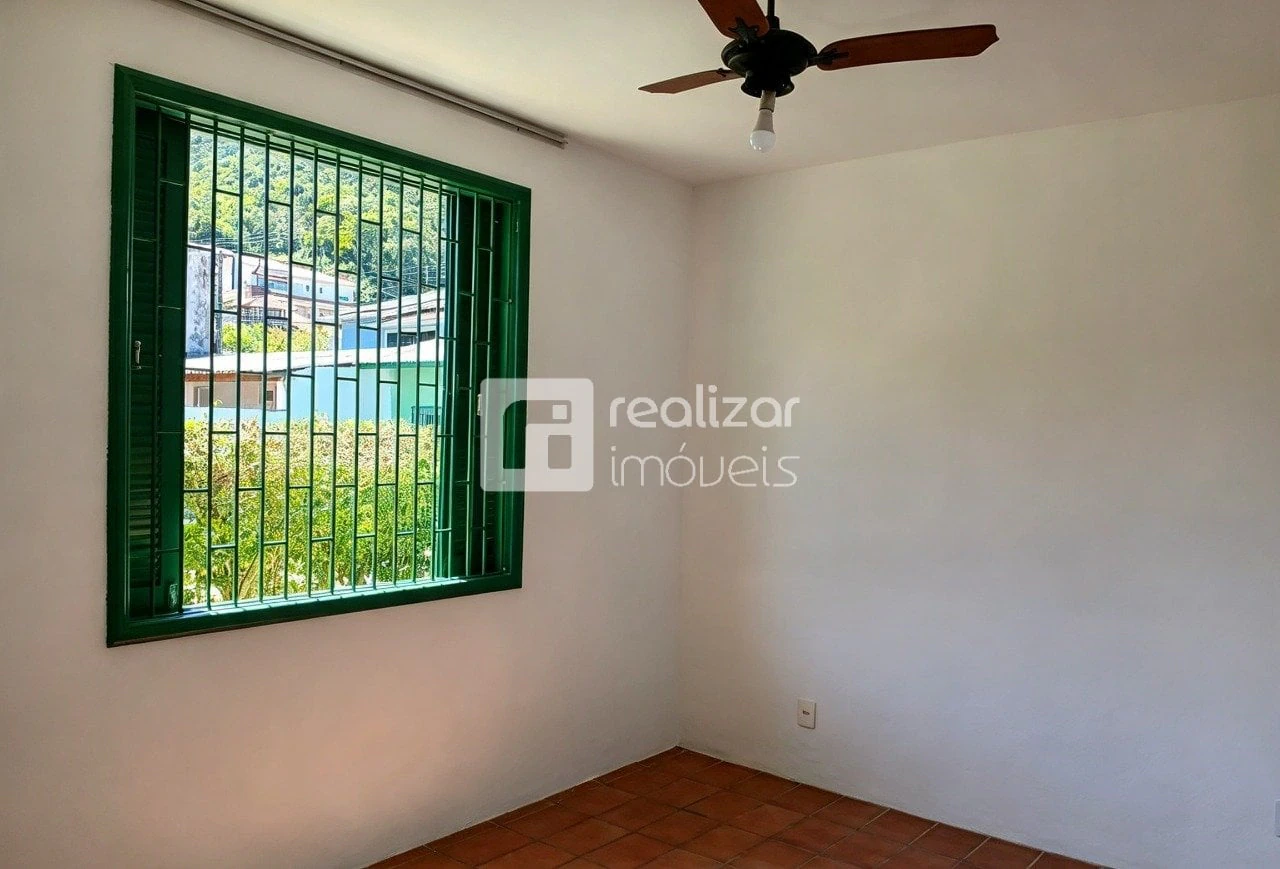 4-bedroom house with a private BBQ in Florianópolis — photo 11