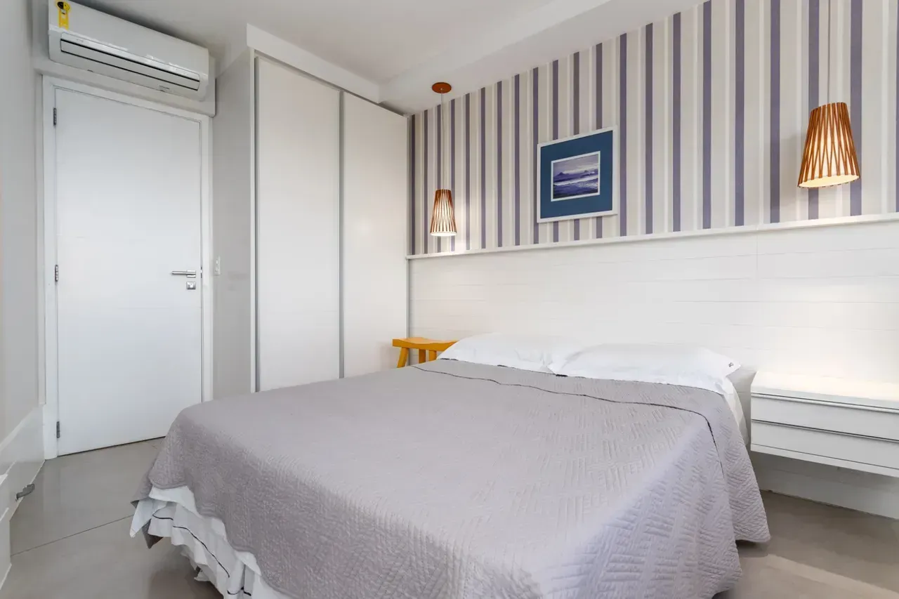 Furnished apartment with 2 bedrooms and water views — photo 38