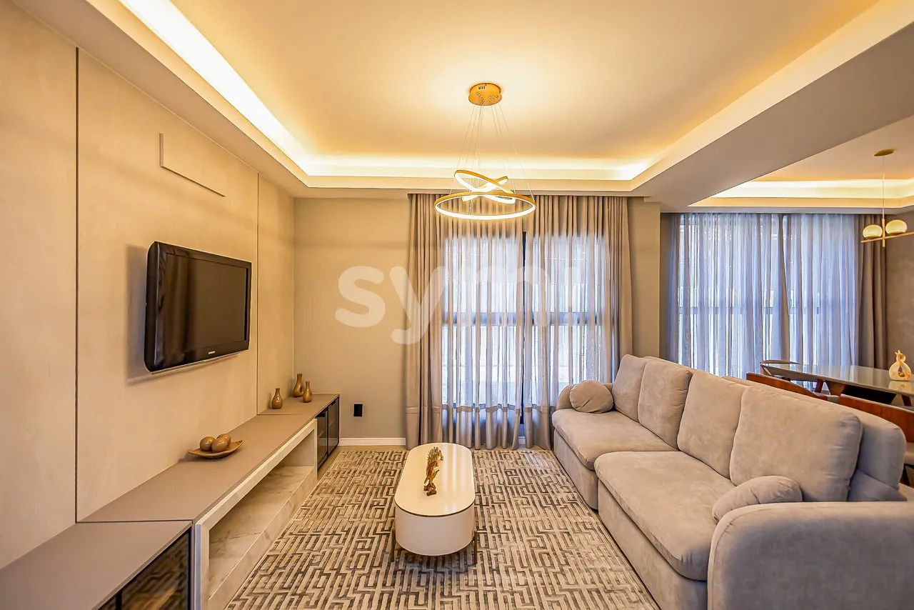 172 m² condominium house with open-plan kitchen — photo 3