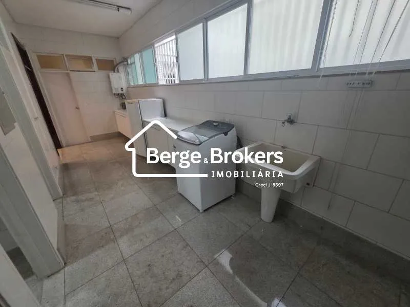 Мебльована квартира 347 м² з 4 спальнями — photo 38