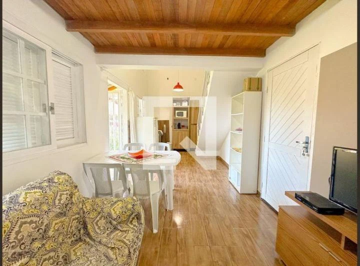 Unfurnished house with 1 bedroom and 2 parking spaces — photo 5